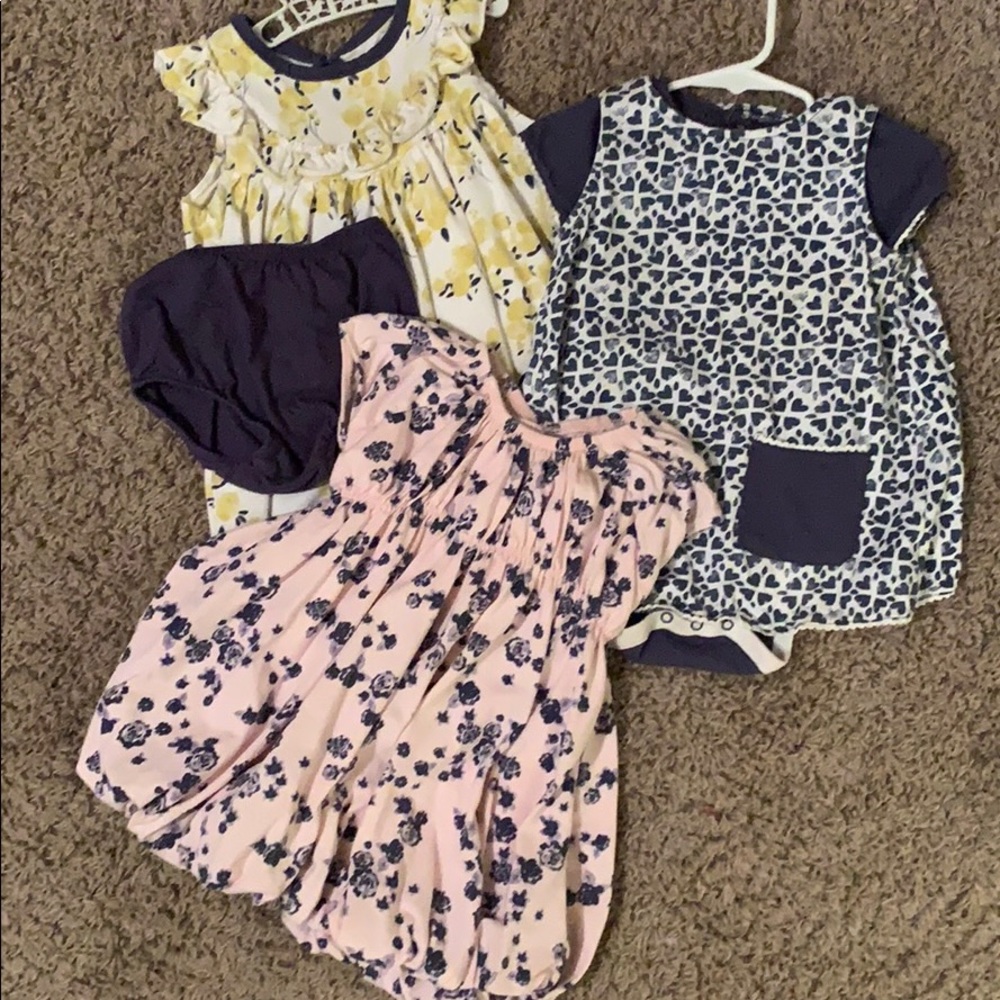 👗Burt’s Bees lot of 3 Toddler dresses.